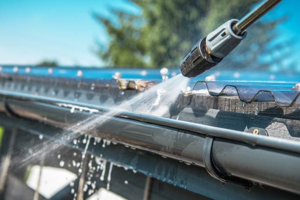 Best Deck Cleaning Services  in Hydesville, CA